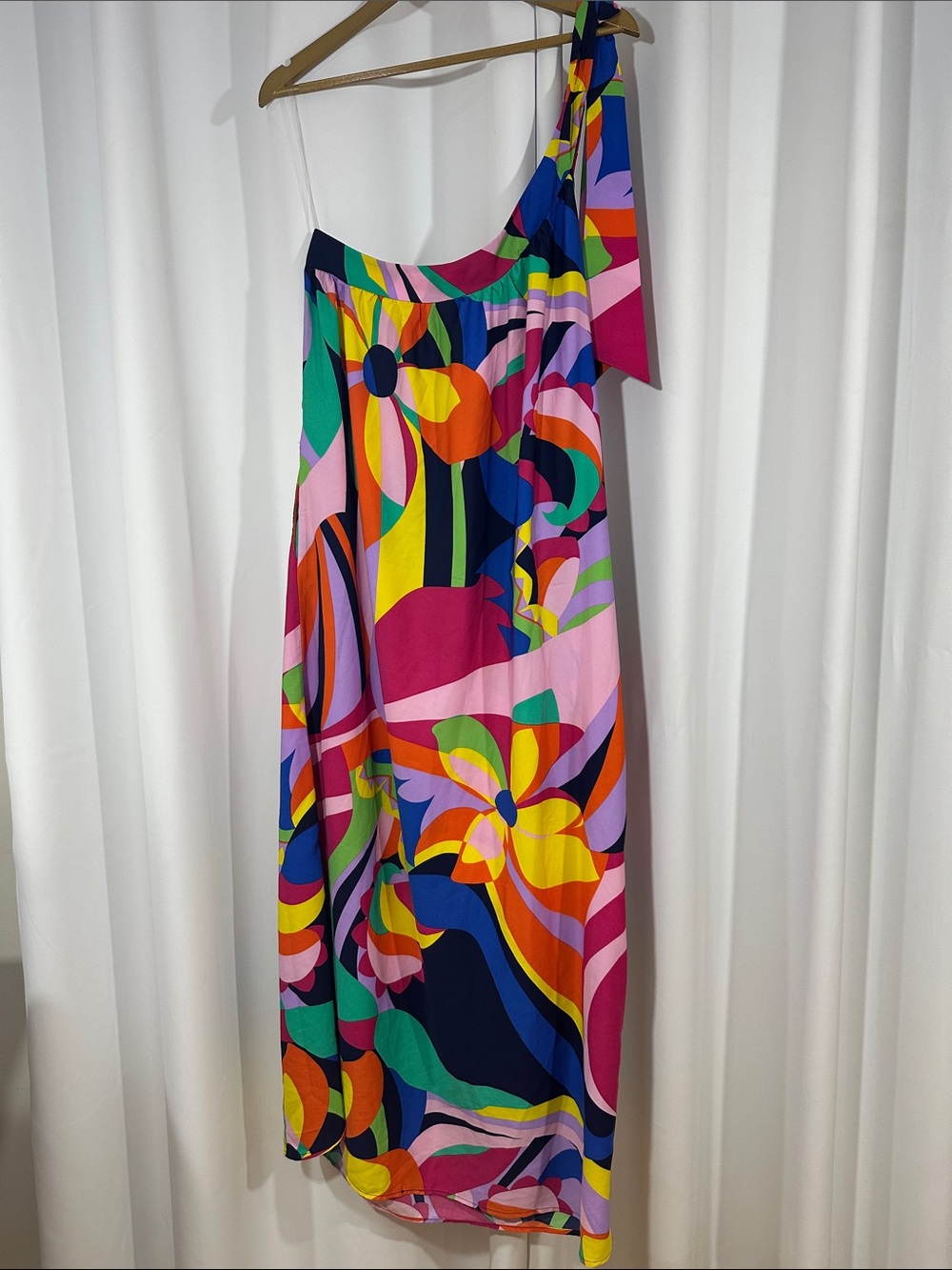 Hailey & Co Colorful Abstract Floral One Shoulder Maxi Dress Medium